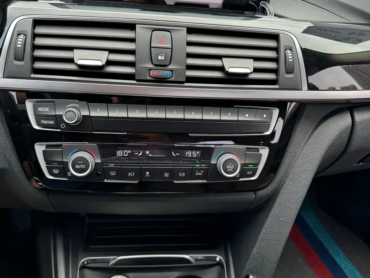 BMW 3 Series 2018 320Li Fashion Style фото 9
