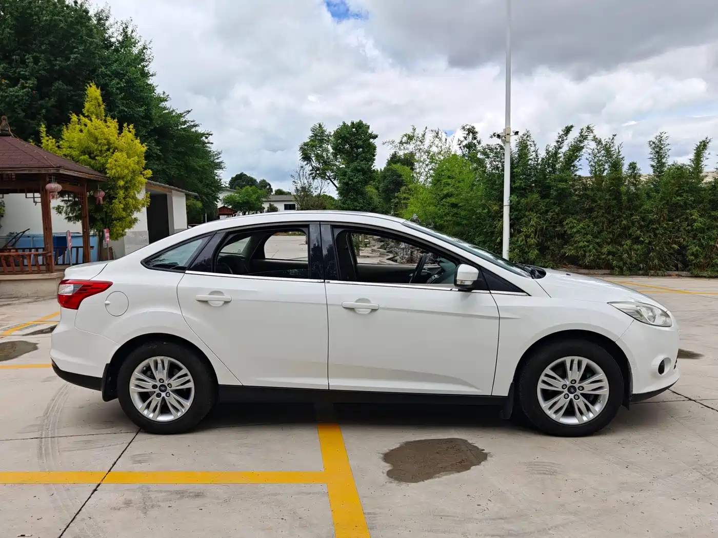 Ford Focus 2013 2012 Sedan 1.6L Automatic Comfort