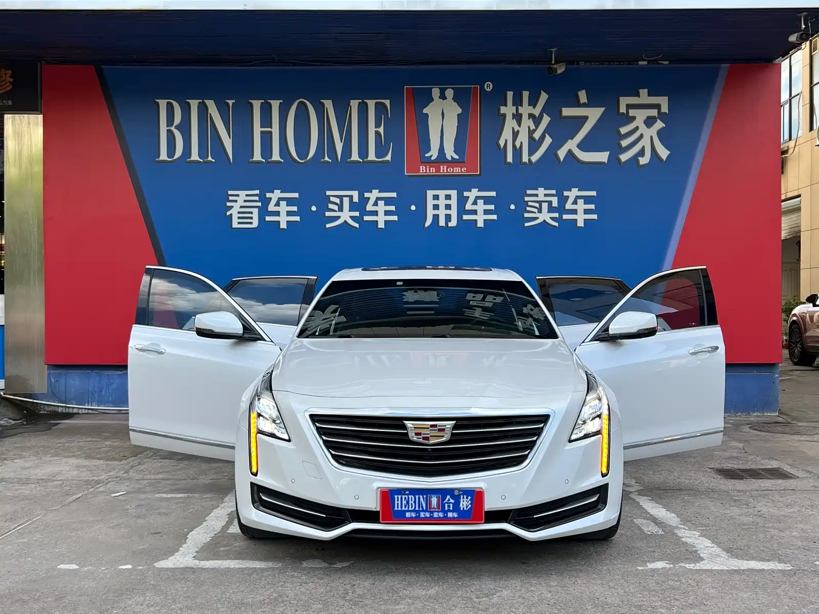 Фото 25 - Cadillac CT6