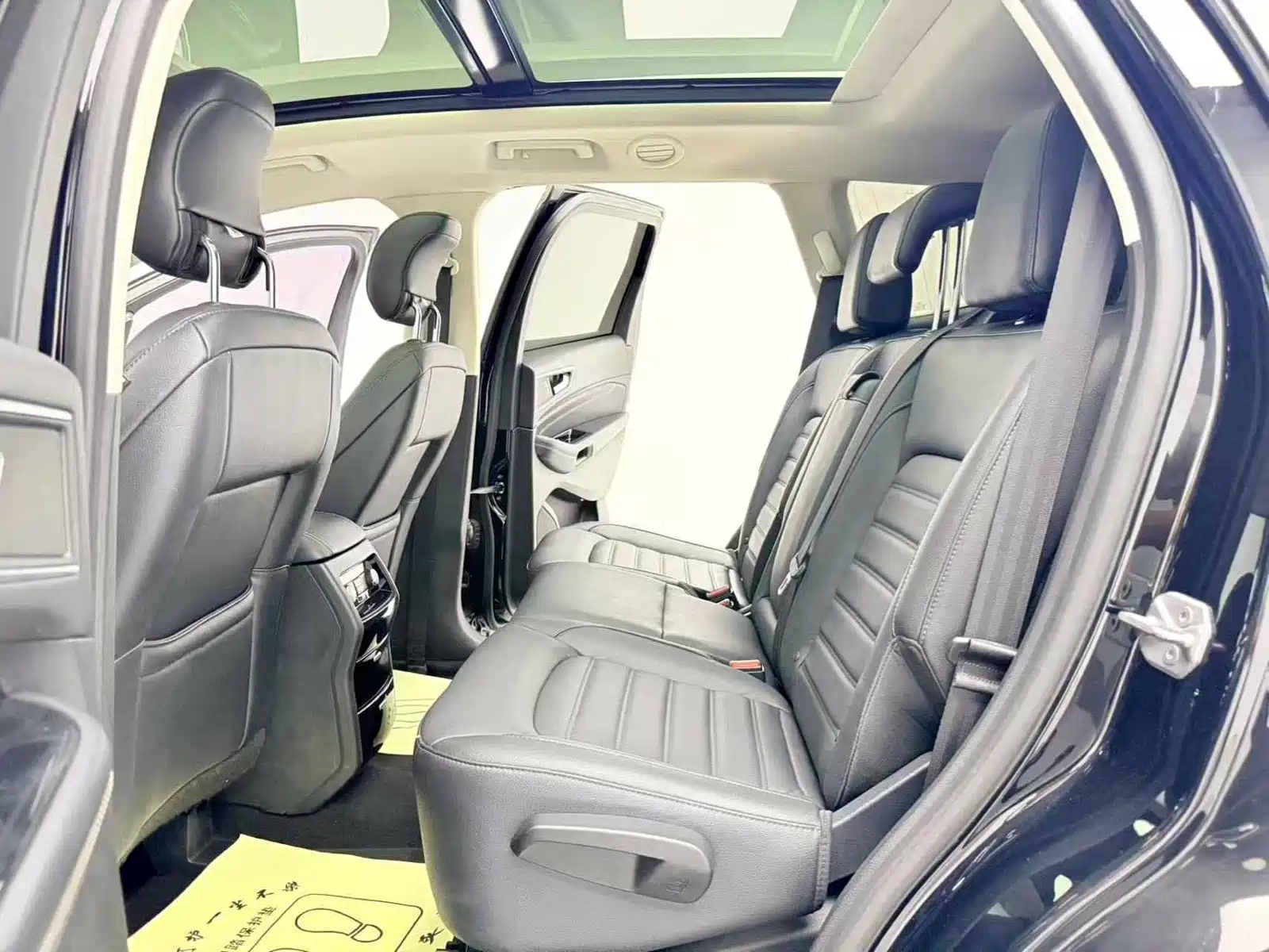 Фото 9 - Ford Edge