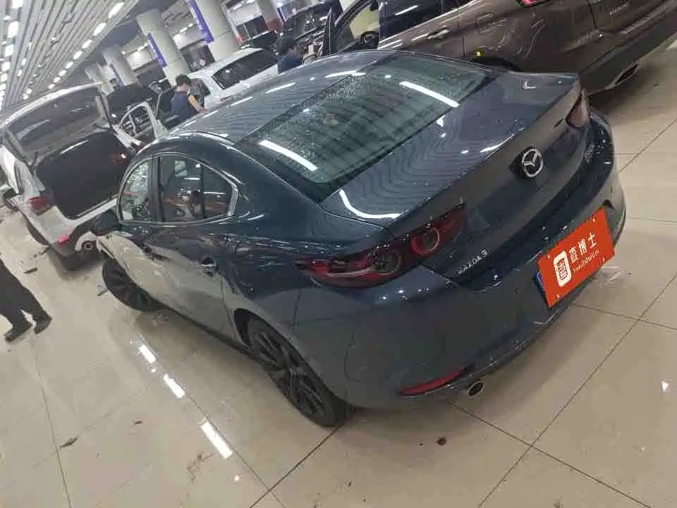Фото 8 - Mazda Mazda 3