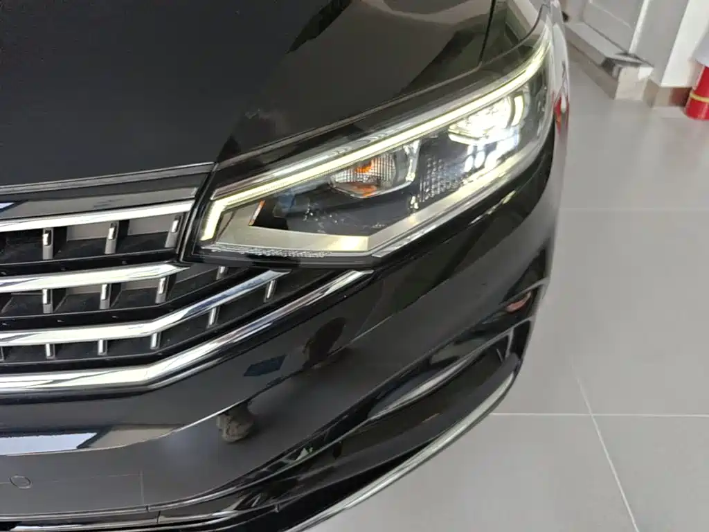 Volkswagen Magotan 2026 2025 Popular Edition 280TSI DSG Comfort