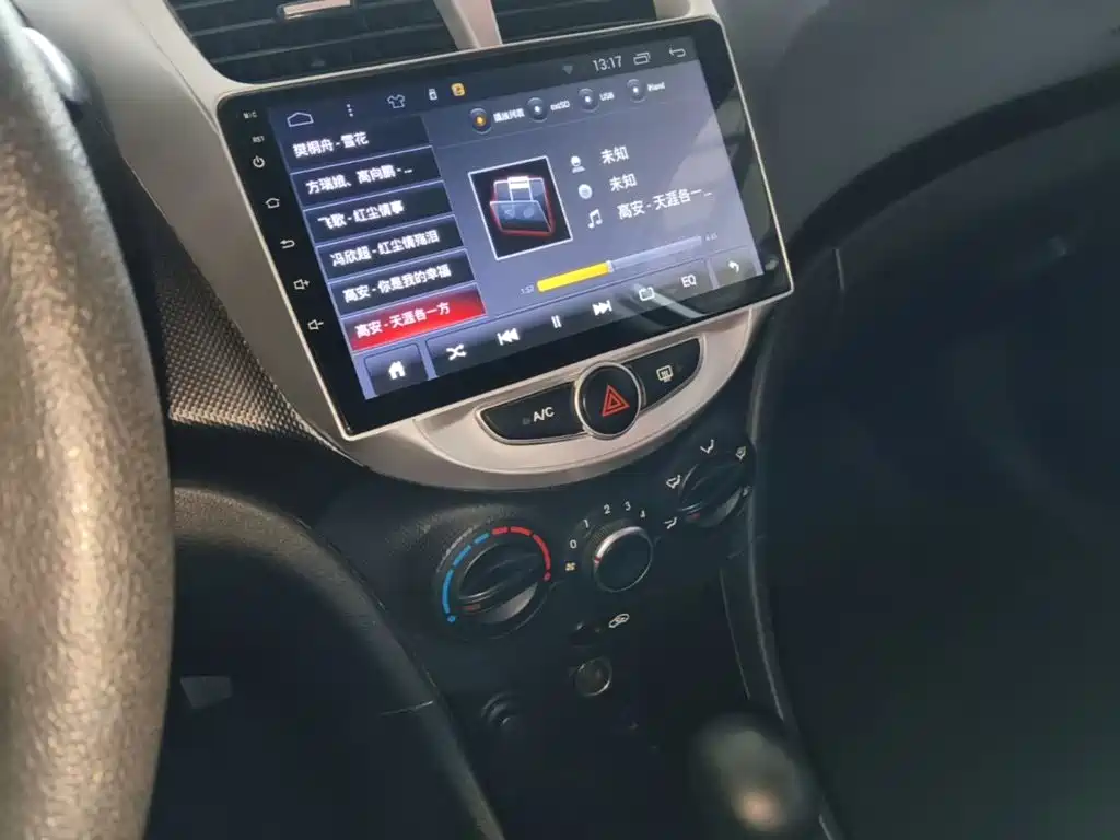 Hyundai Reina 2015 2014 Model 1.4L Automatic GLX