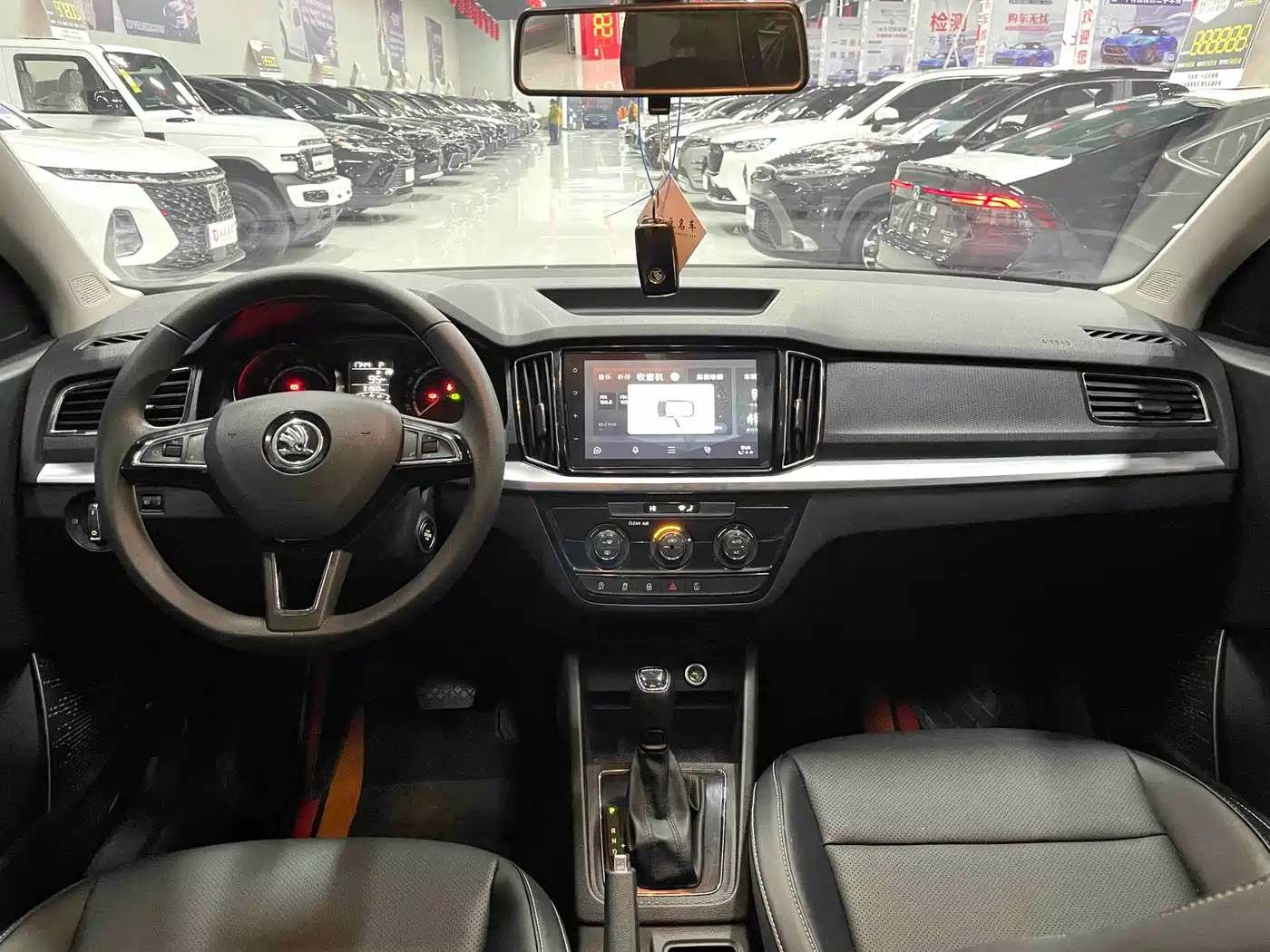 Škoda Kamiq 2023 Facelift 1.5L Auto Comfort Edition фото 6