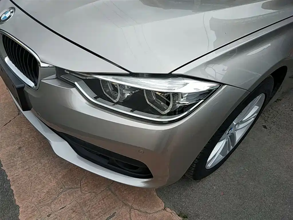BMW 3 Series 2016 320i Fashion Model фото 23