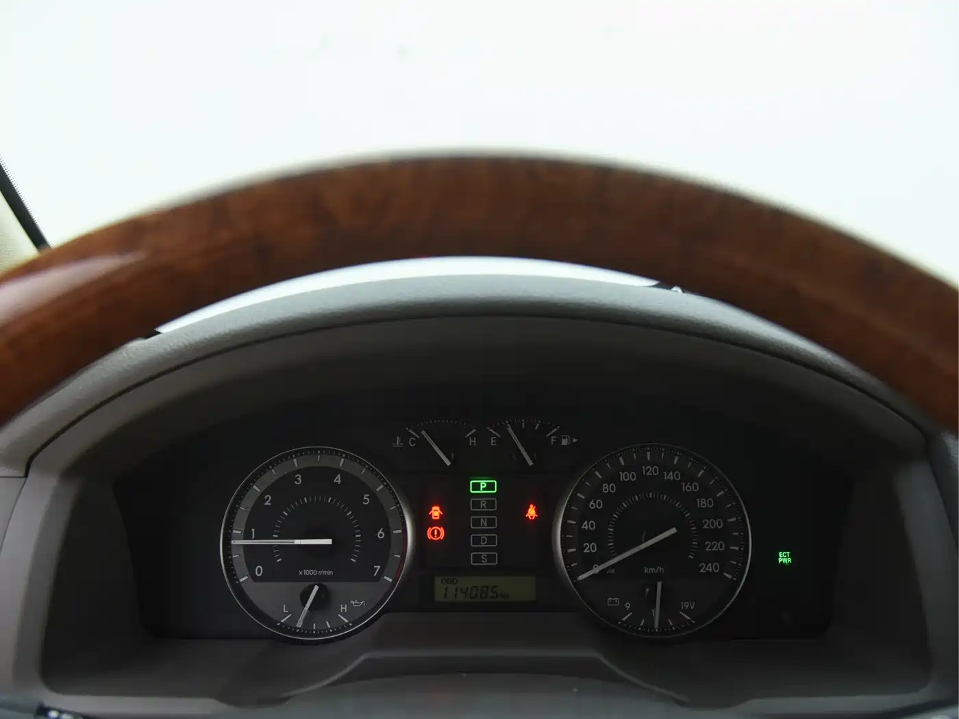 Toyota Land Cruiser (Import) 2015 2015 4.0L V6 Middle East Limited Edition