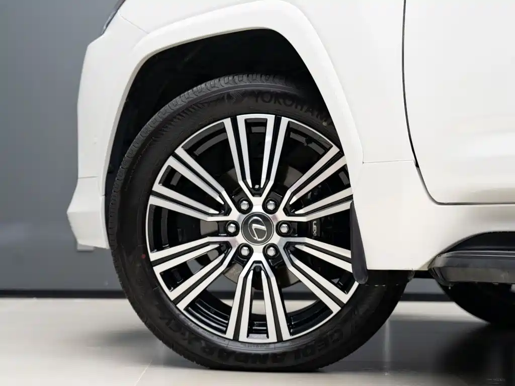 Lexus LX 2026 2025 700h Boundary Edition