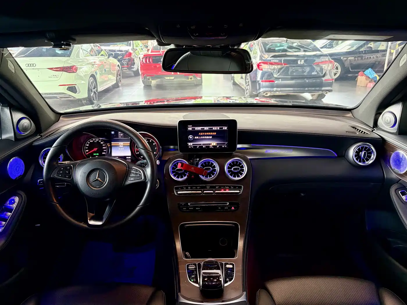 Mercedes-Benz GLC 2017 GLC 300 4MATIC Dynamic фото 6