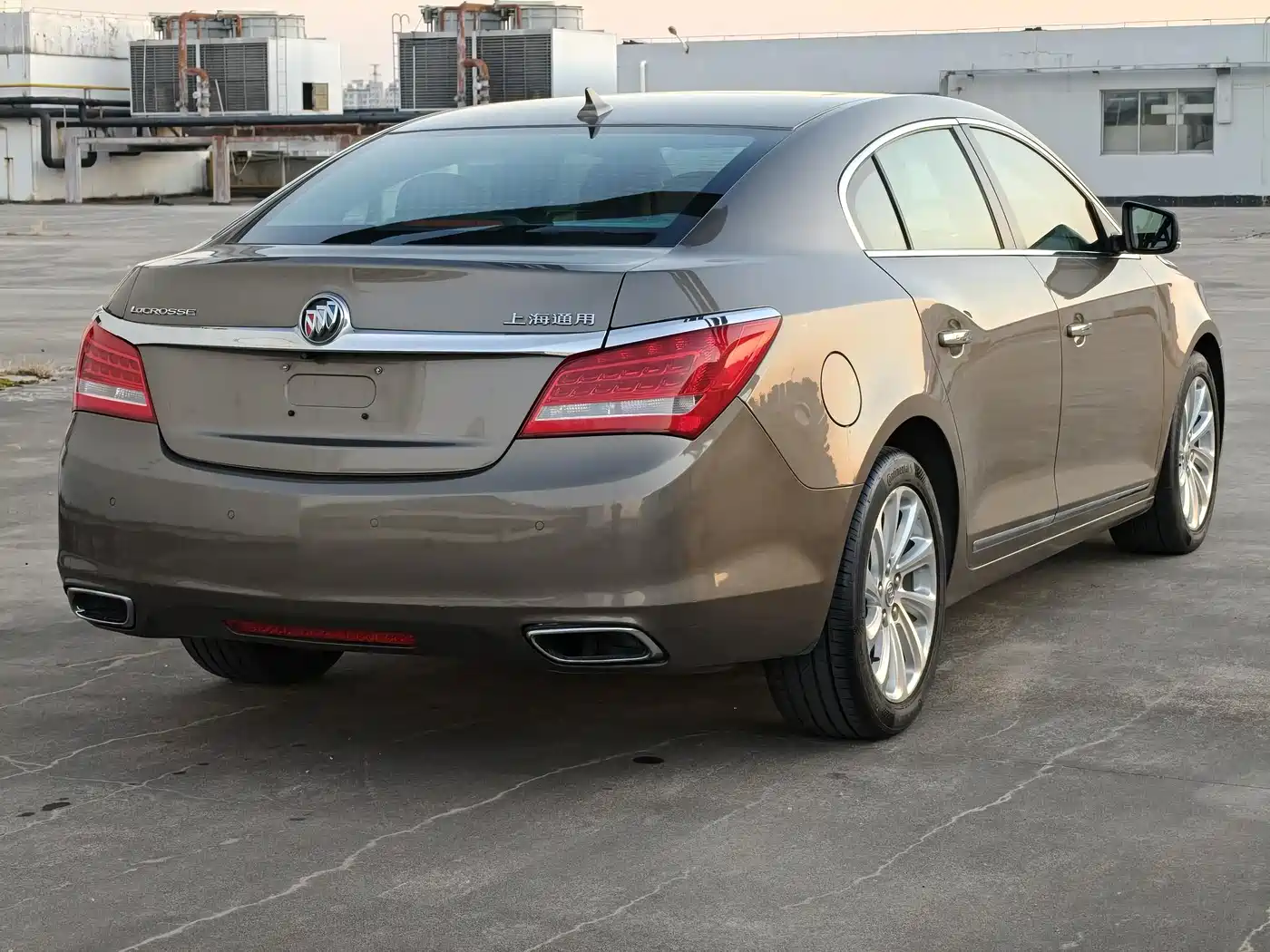 Фото 5 - Buick LaCrosse