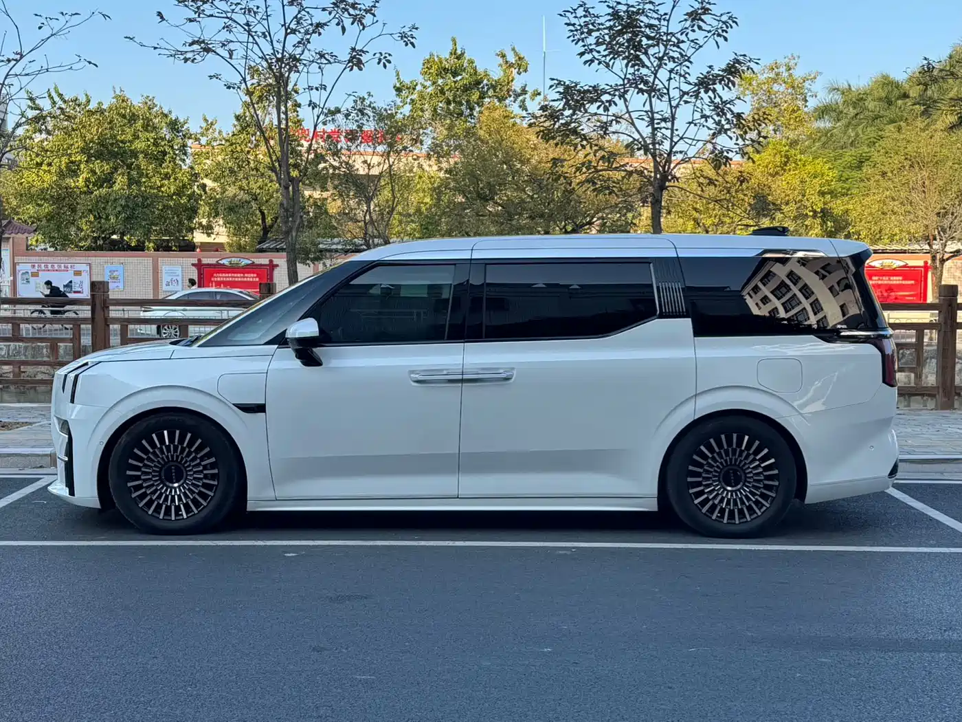 ZEEKR EXTREME KRYPTON 009