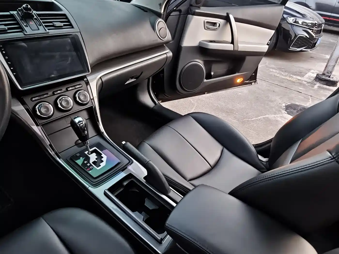 Mazda Ruiyi 2014 2012 2.0L Automatic Elite Edition