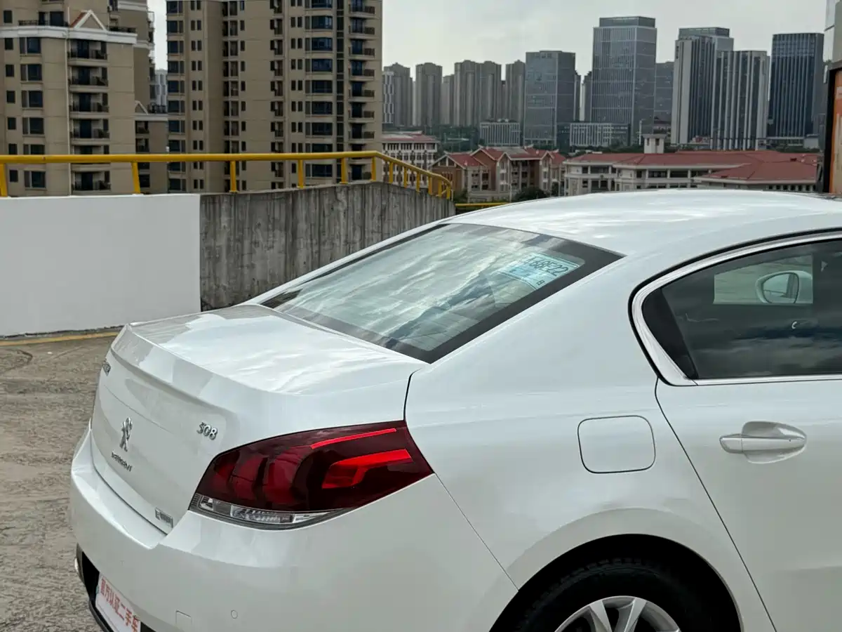 Peugeot 508 2015 1.6THP Auto Excellence Edition фото 5
