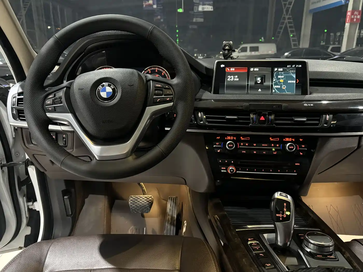 BMW X5 (Import) 2018 xDrive28i фото 13