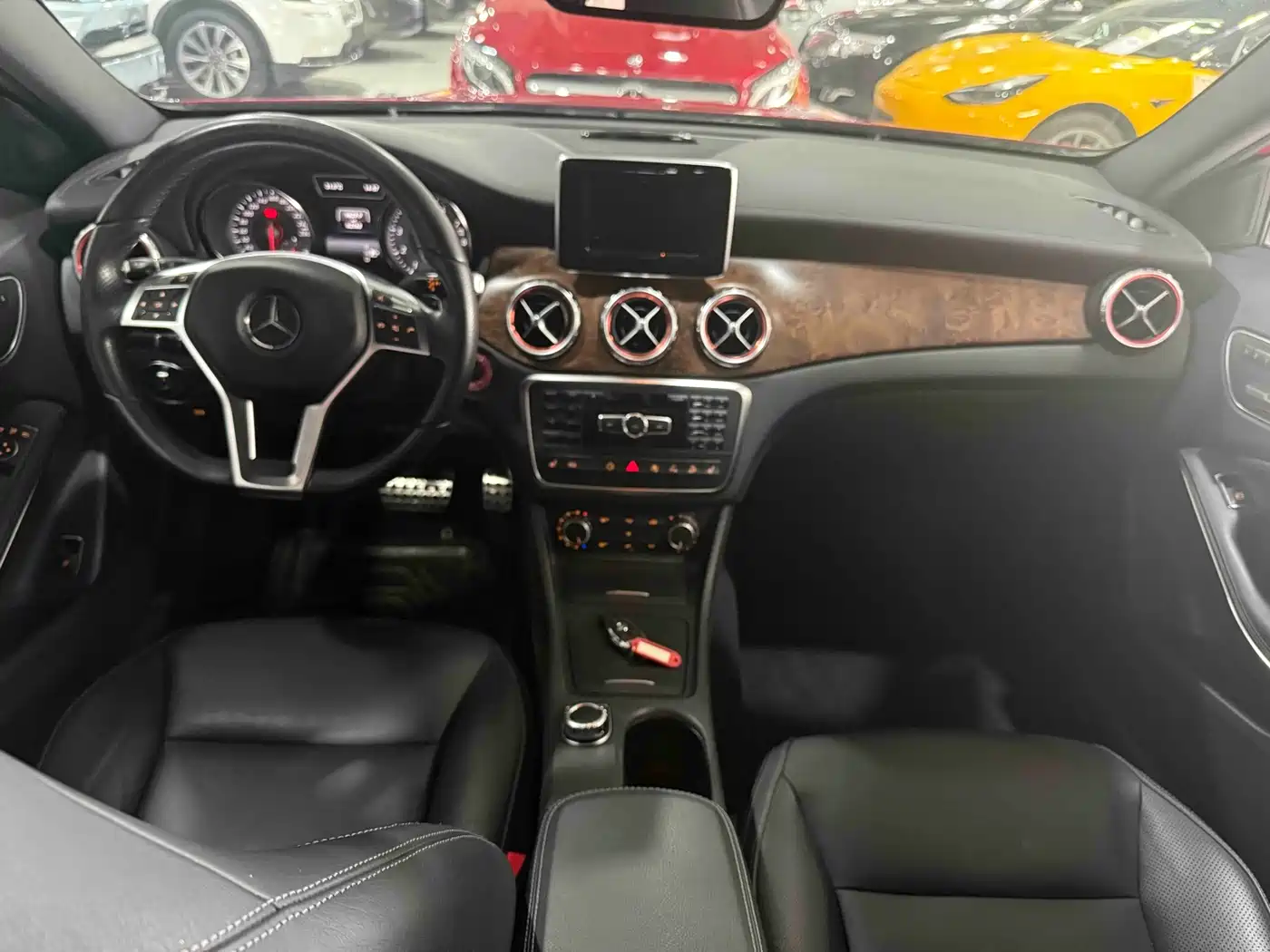 Фото 20 - Mercedes-Benz GLA