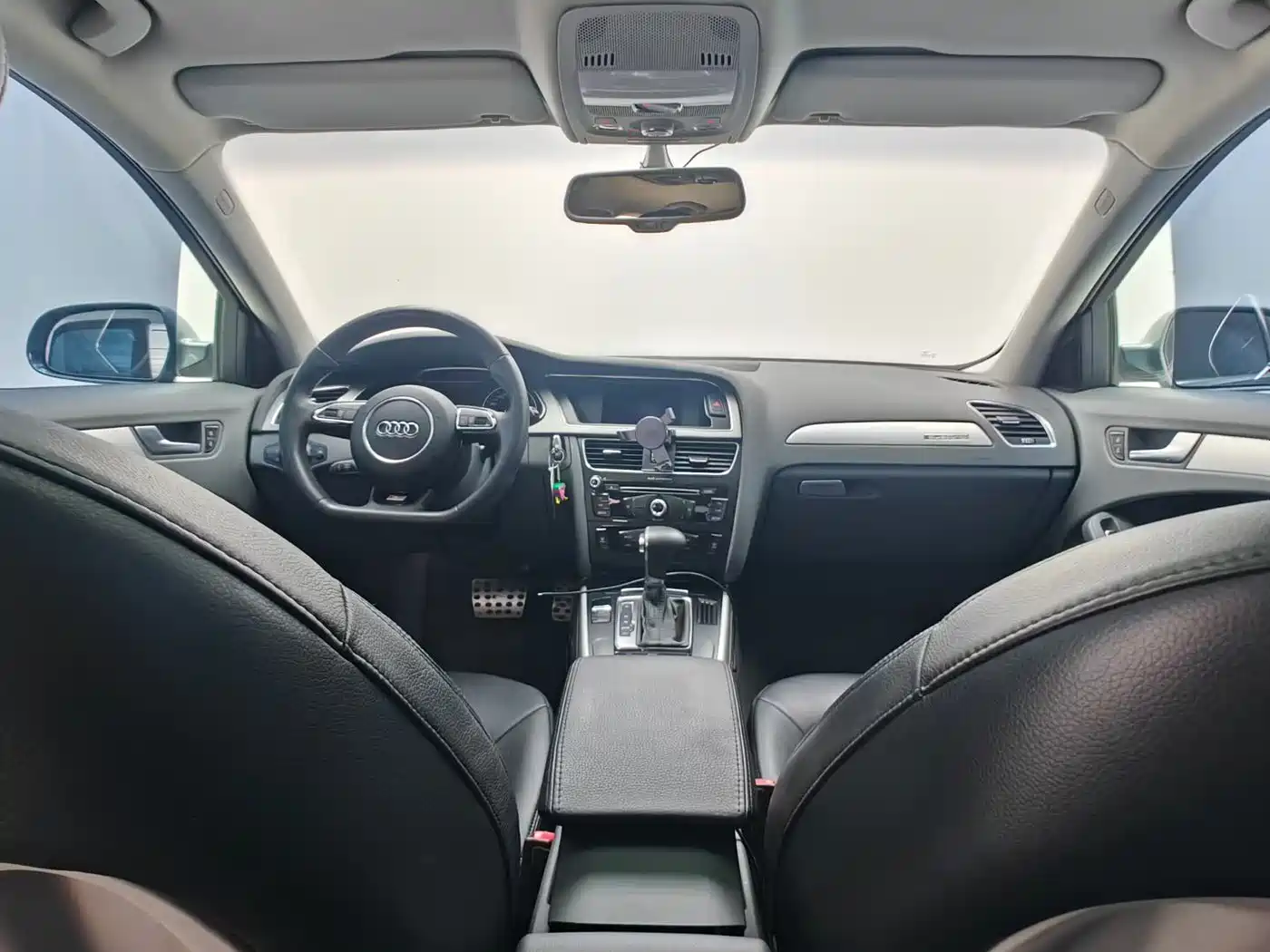 Audi A4L 2013 35 TFSI Automatic Standard фото 8