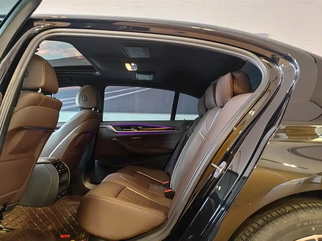 BMW 5 Series 2022 Facelift 525Li M Sport Package фото 13