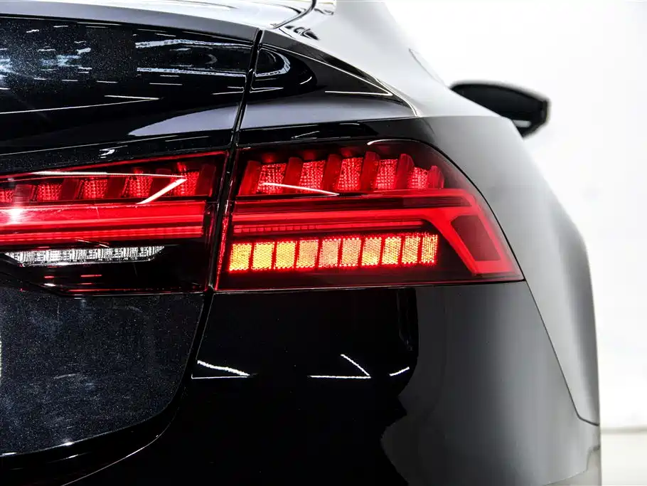 Audi A7L 2025 2024 45 TFSI quattro Black Warrior Edition