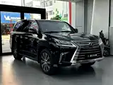 Фото 10 - Lexus LX