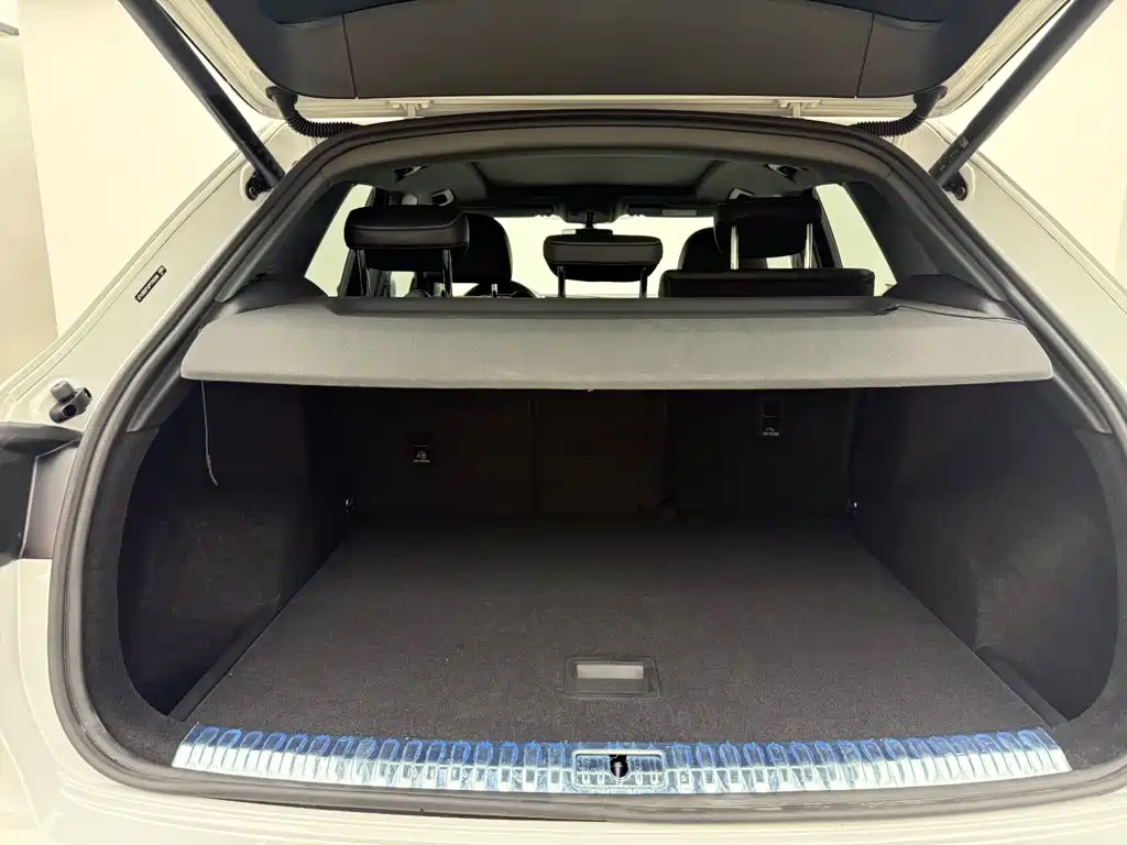 Фото 13 - Audi Q3