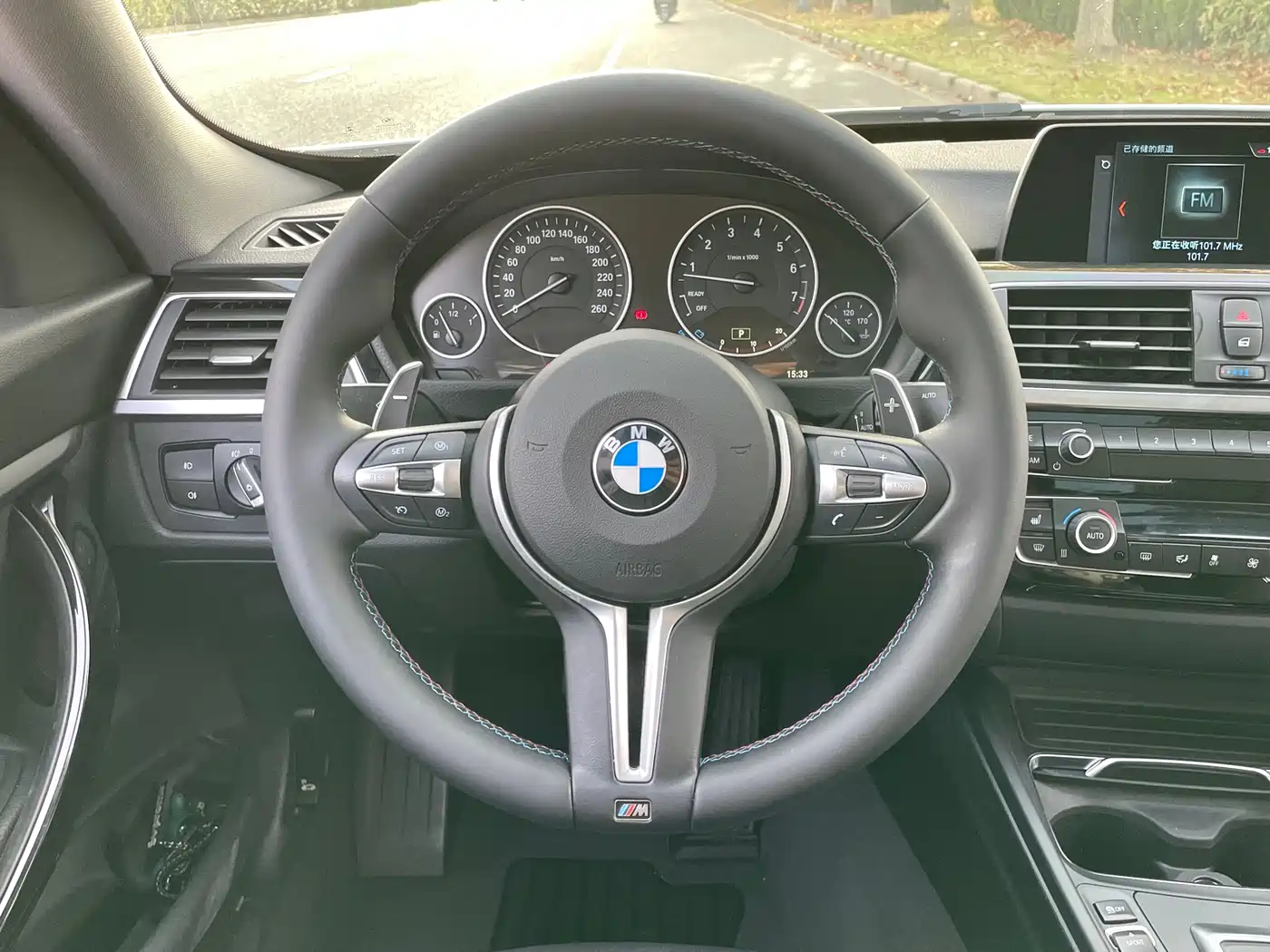 BMW 3 Series GT 2019 320i Fashion Model фото 12