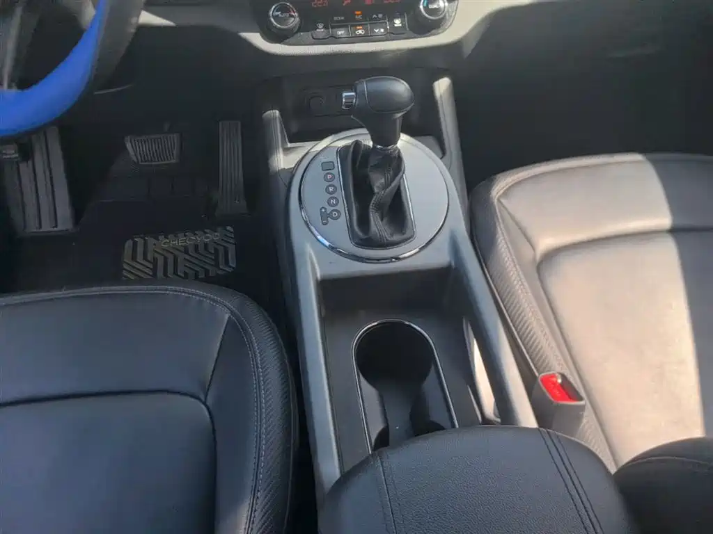 Kia Sportage 2016 2.0L Automatic 2WD GLS фото 14