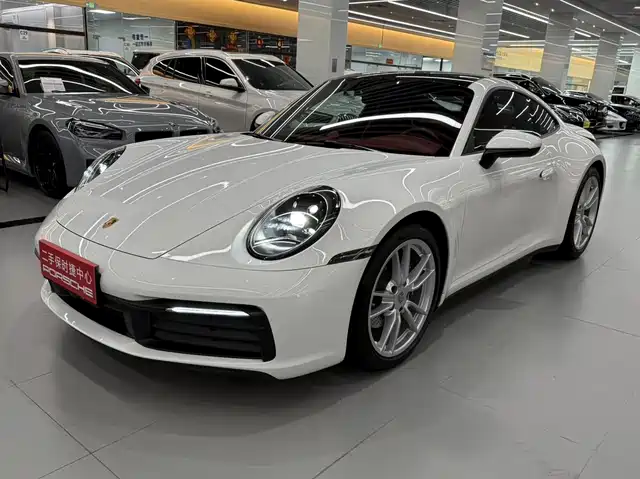 Porsche 911 2020 Carrera 3.0T