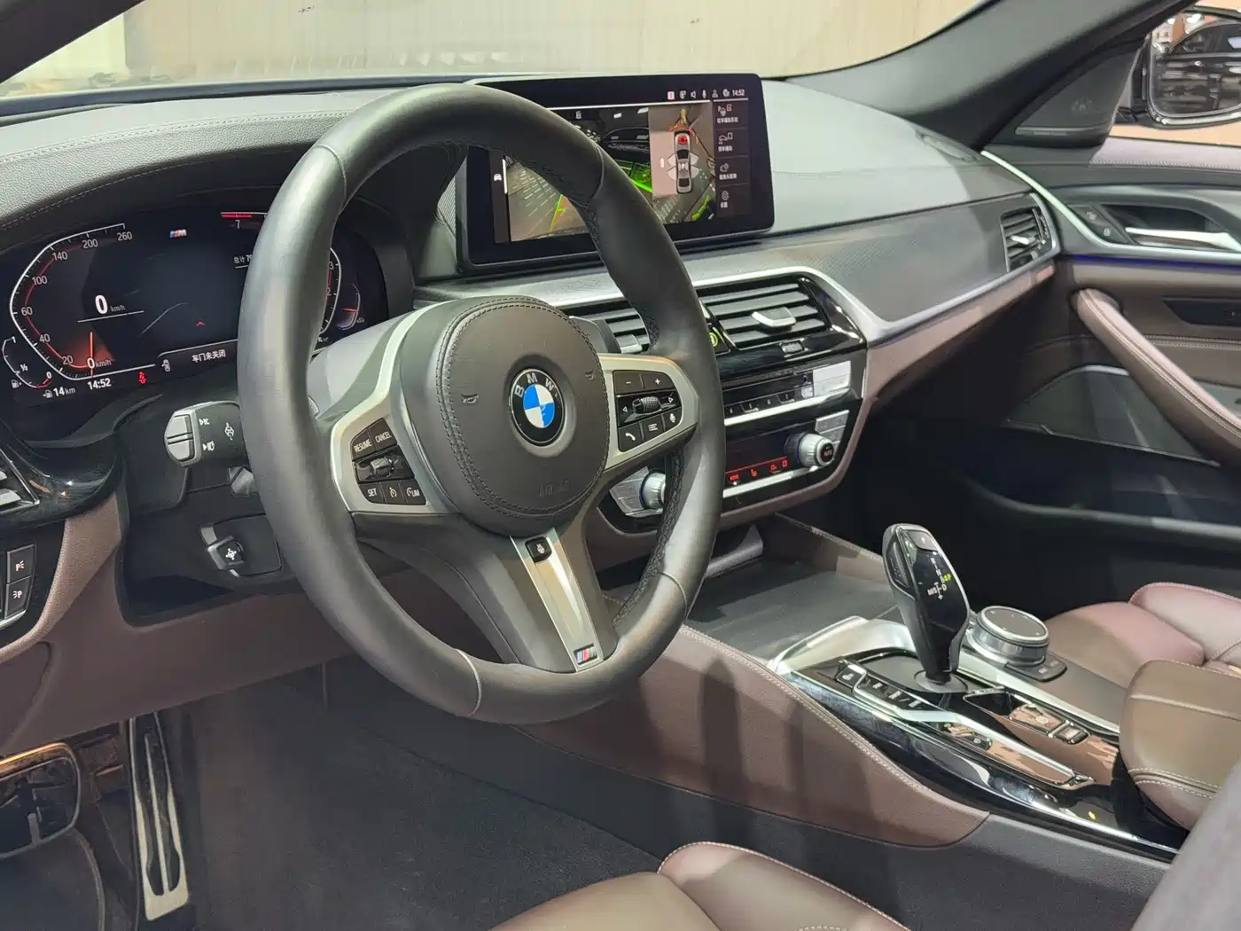 BMW 5 Series (Import) 2022 Facelift 540i Style Edition M Sport Package фото 26