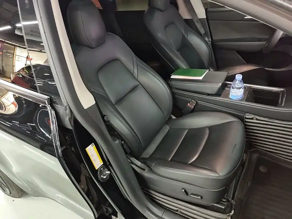 Фото 25 - Tesla Model Y