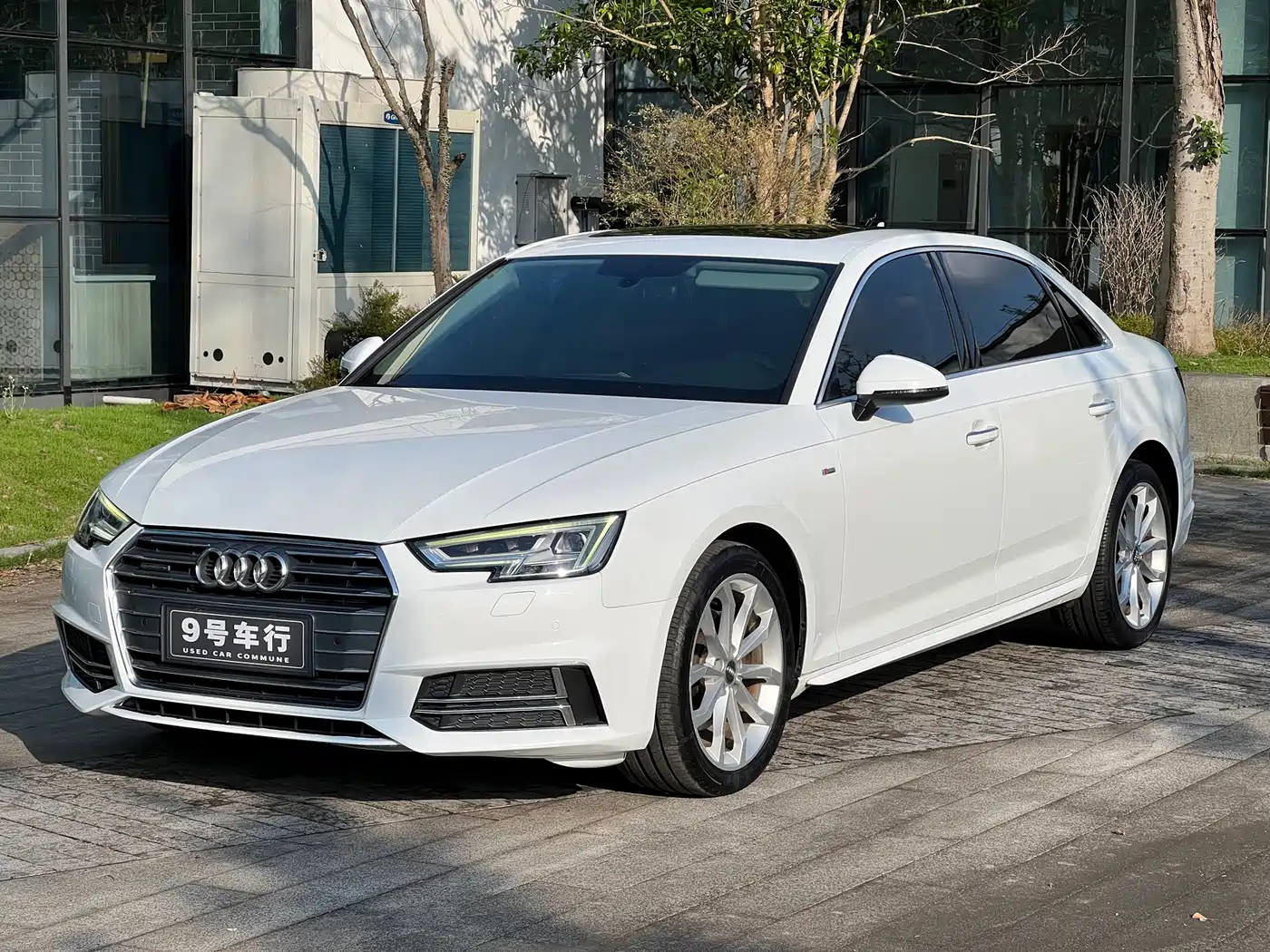 Audi A4L 2018 30th Anniversary 40 TFSI Fashion фото 2