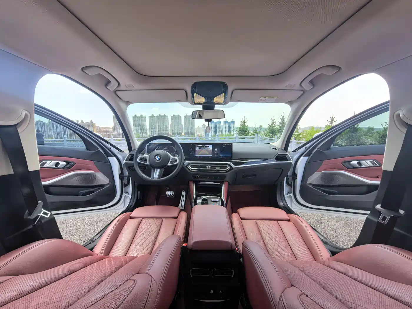 BMW 3 Series 2023 320Li M Sport Package фото 18