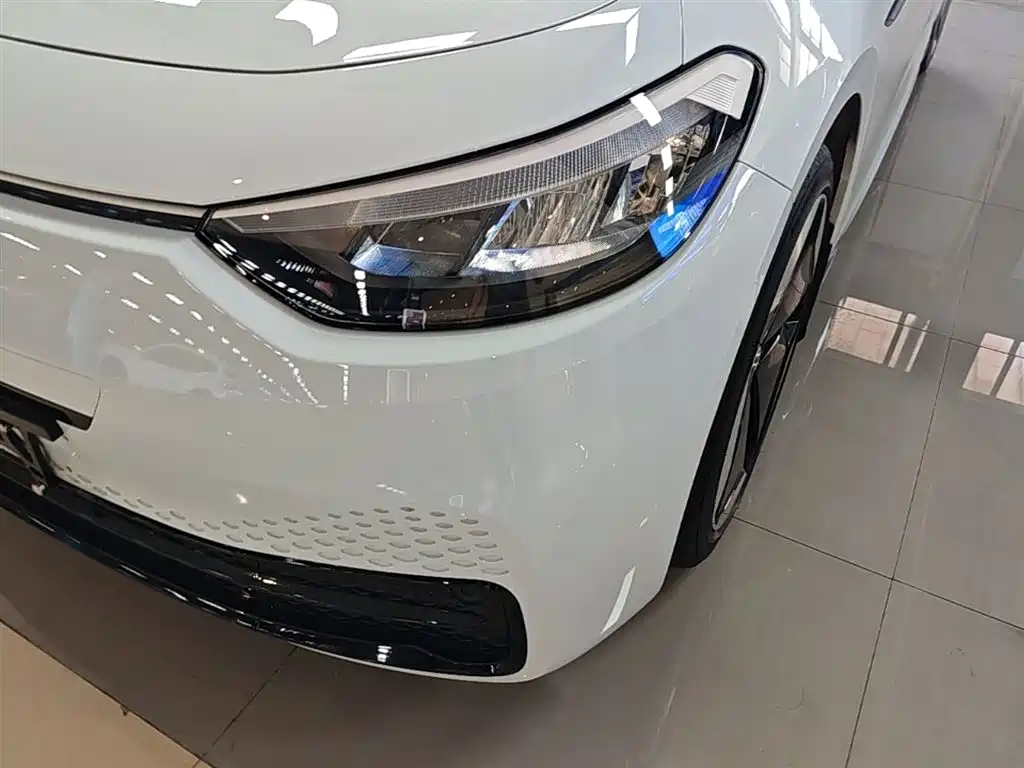 Volkswagen ID.3 2023 Pure Smart Edition фото 24