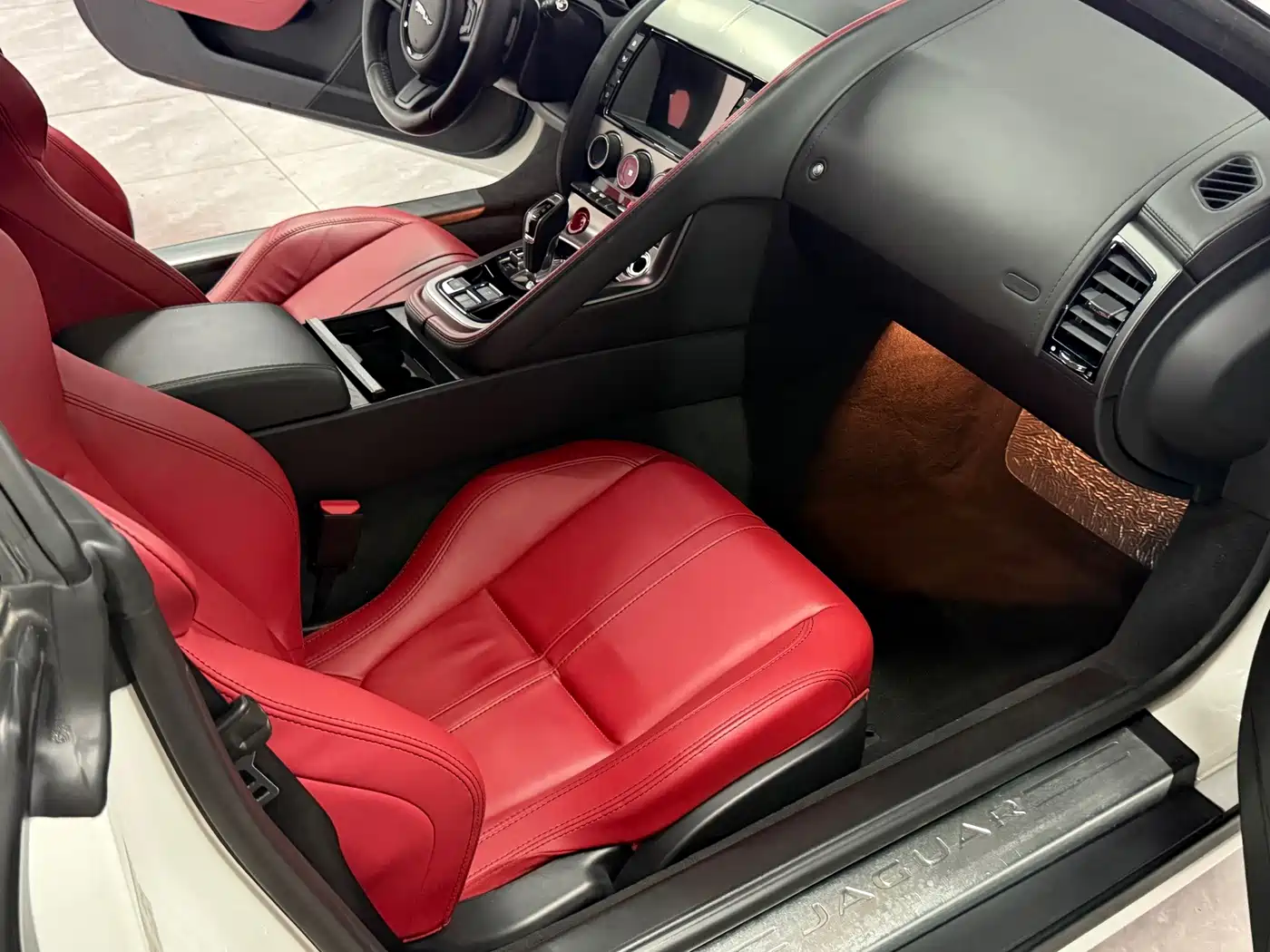 Фото 12 - Jaguar F-TYPE
