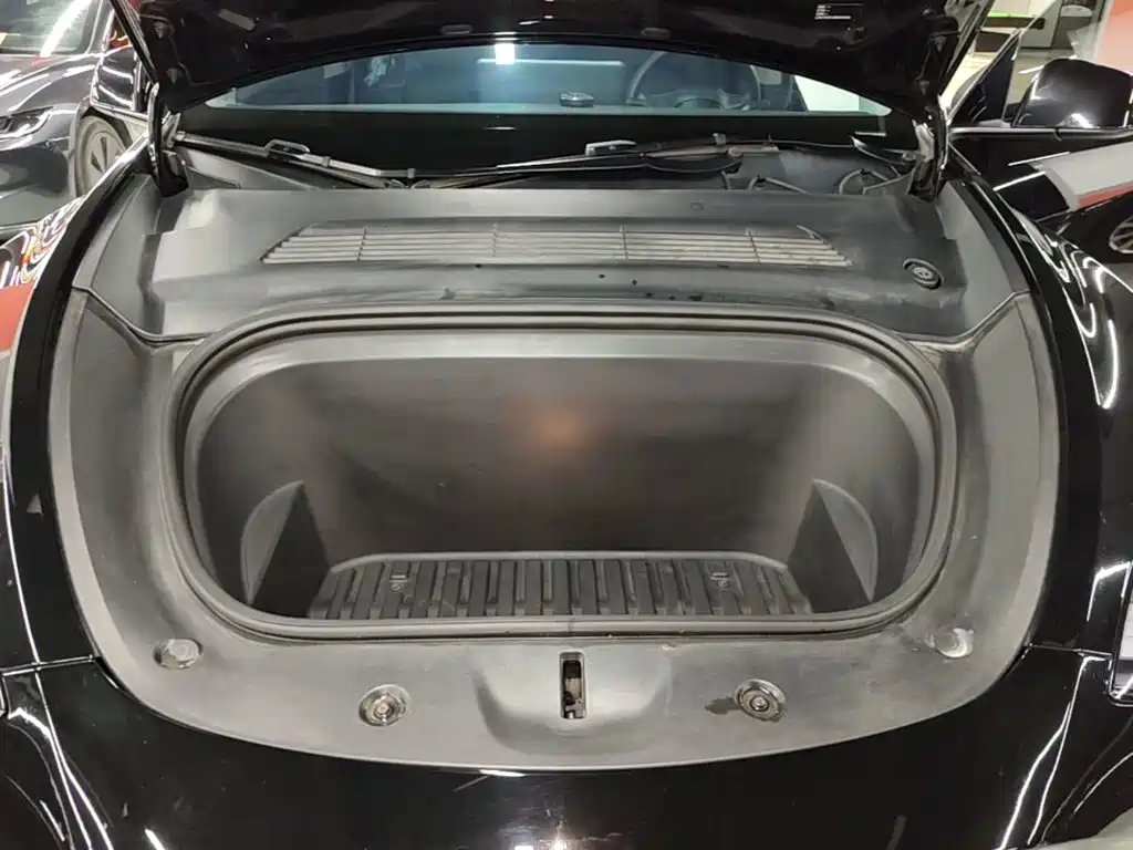 Фото 20 - Tesla Model Y