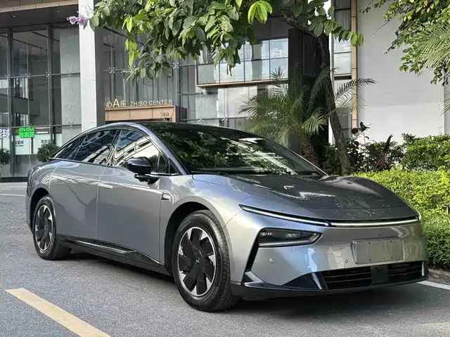 XPeng P7+ 2024 Long Range Max — фото 3