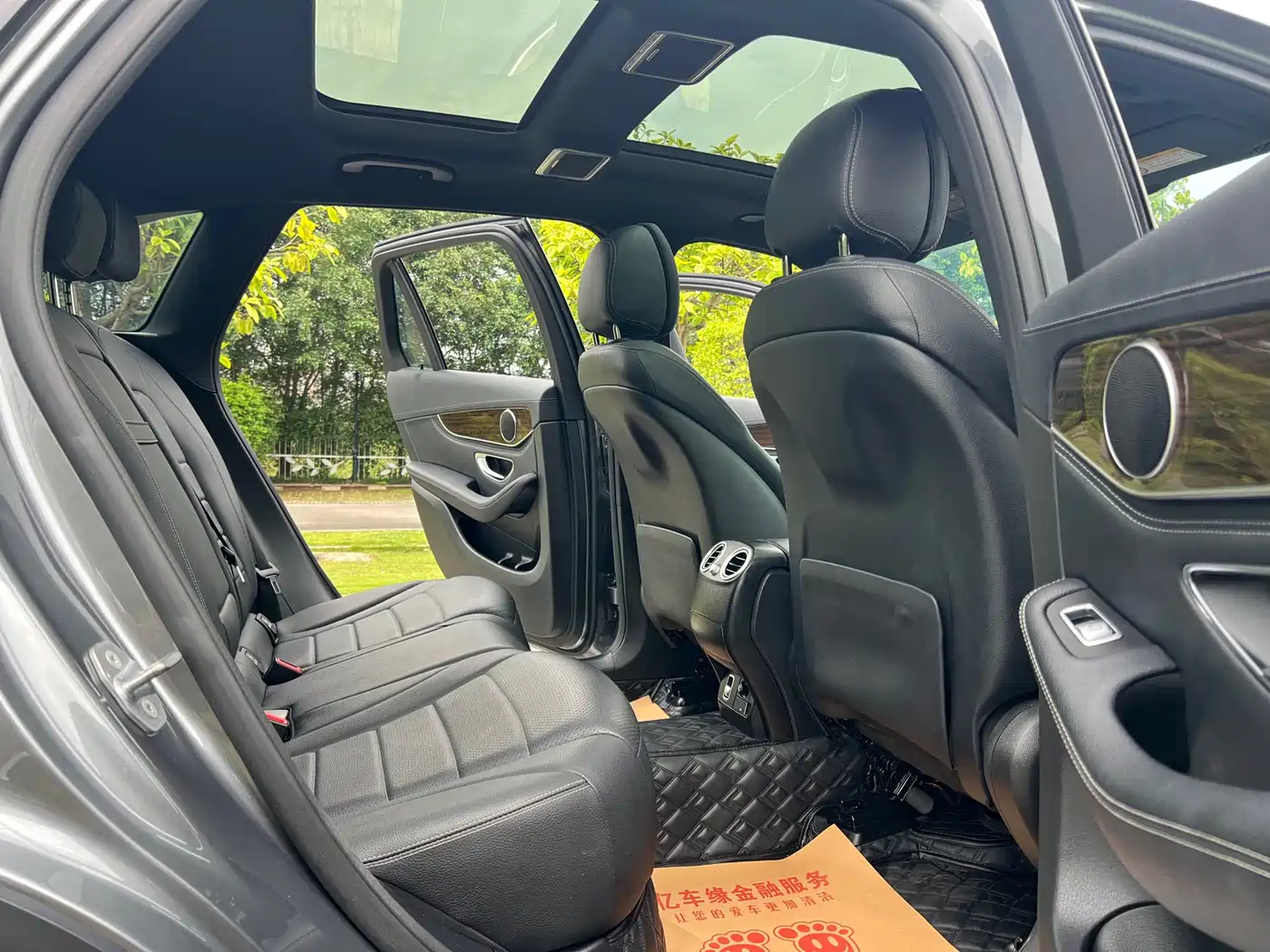Mercedes-Benz GLC 2019 GLC 260 4MATIC Dynamic фото 13