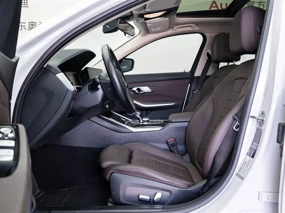 BMW 3 Series 2021 325Li M Sport Package фото 10