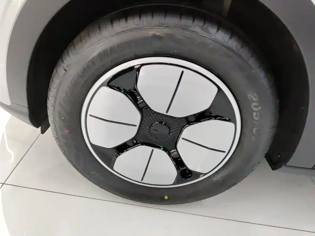 Geely Galaxy Starry Wish 2026 Edition 310km Youth Version фото 23