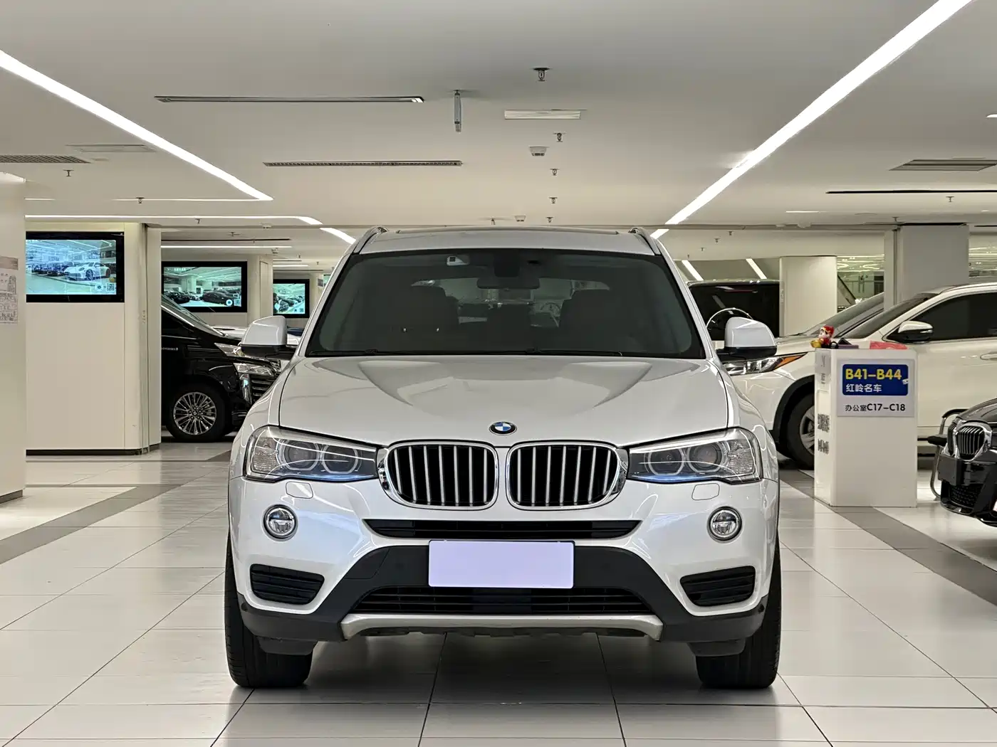 BMW X3 (Import) 2014 xDrive28i Leading Edition фото 2