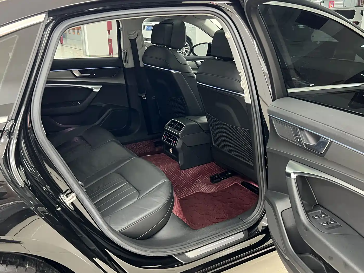 Audi A6L 2021 45 TFSI Exclusive Elegance фото 12