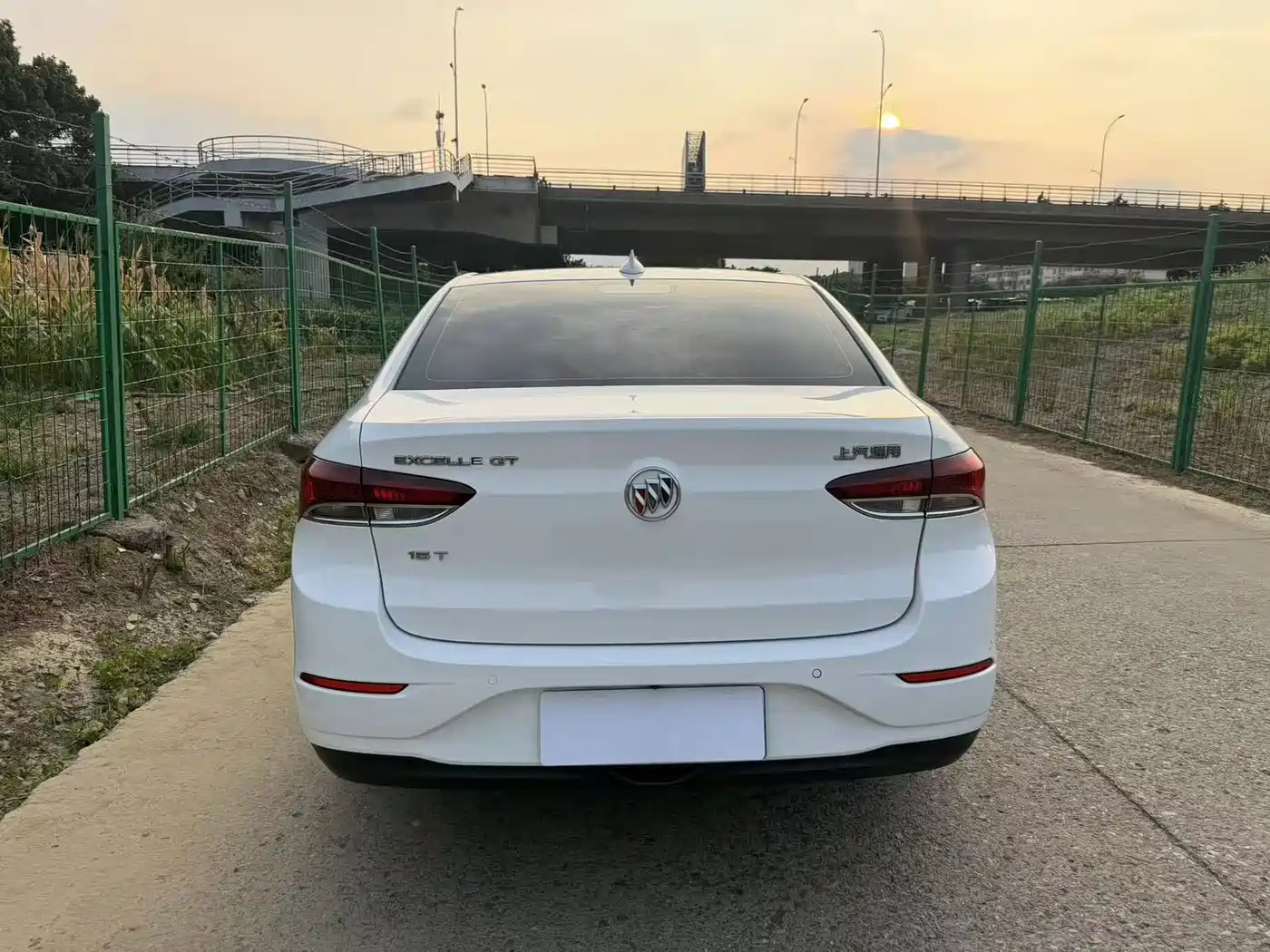 Фото 13 - Buick Excelle