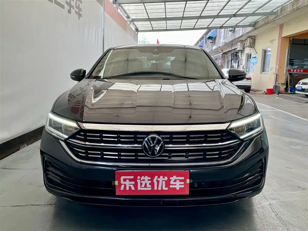 Volkswagen Sagitar 2023 300TSI DSG Surpassing Edition фото 2