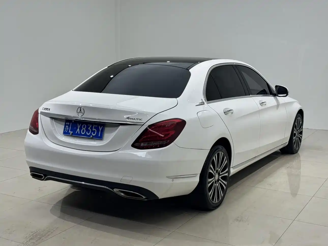 Photo 5 - Mercedes-Benz C-Class