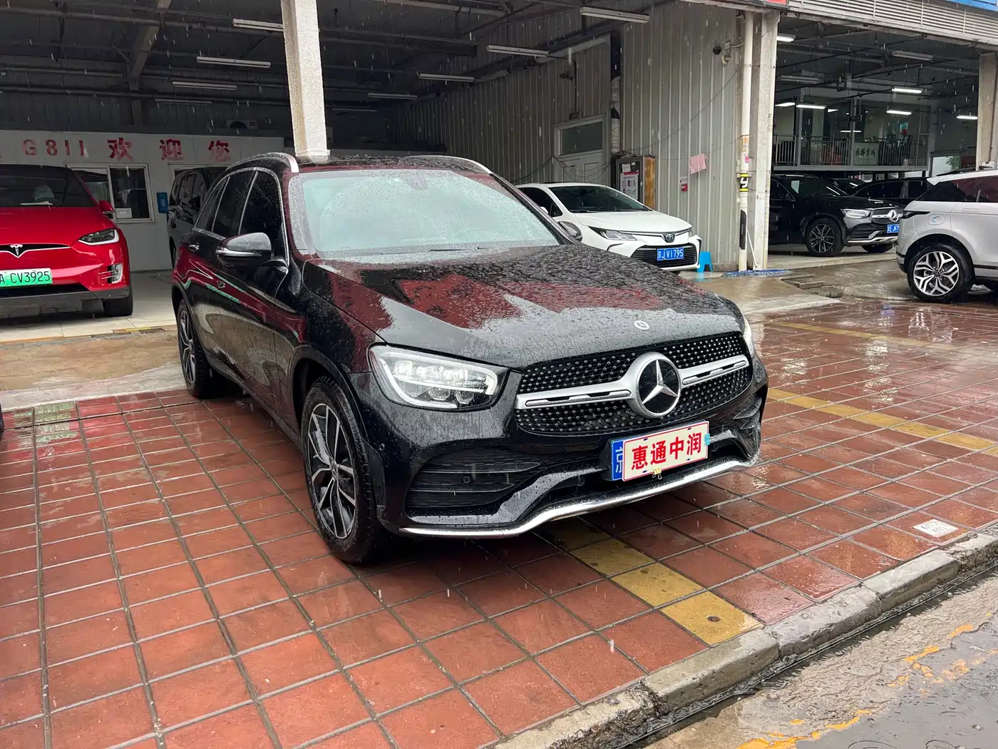 Mercedes-Benz GLC 2022 Facelift GLC 260 L 4MATIC Luxury Model фото 3