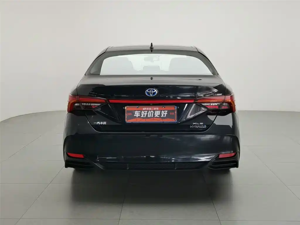 Toyota Avalon 2019 Hybrid 2.5L XLE Premium Edition China VI фото 4