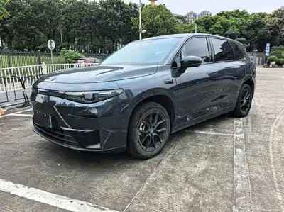 Leapmotor C10