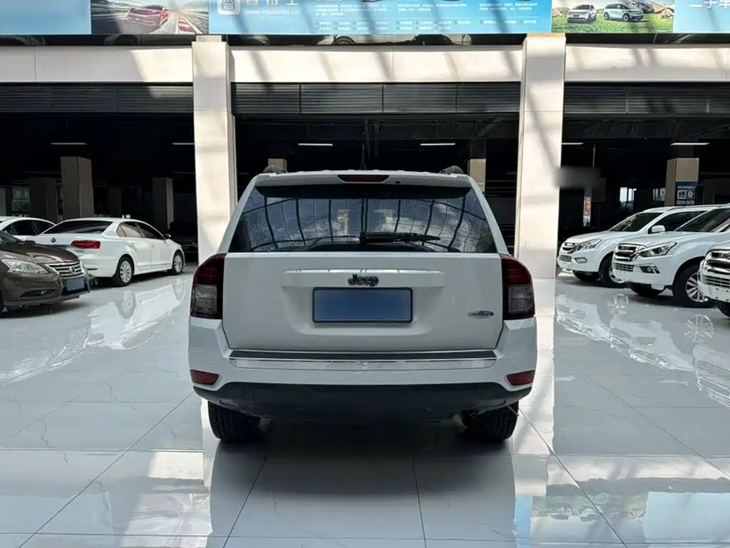 Jeep Compass (Import) 2017 2014 Facelift 2.4L 4WD Comfort Edition