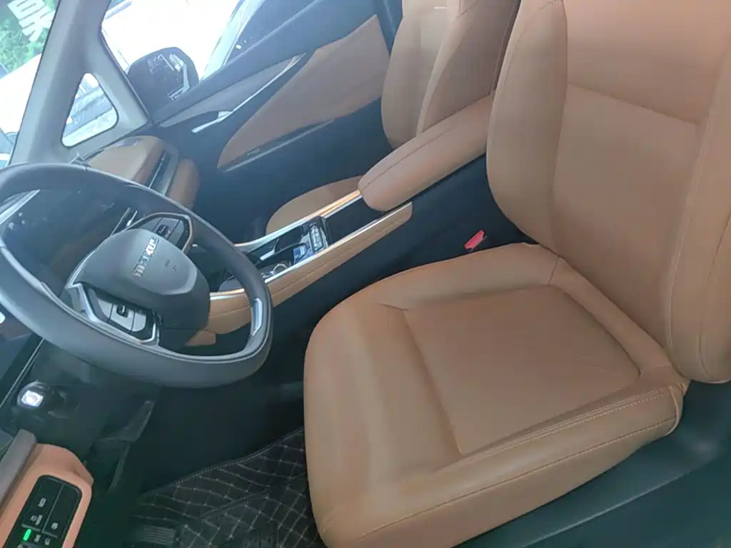 Фото 15 - Maxus Maxus G50 PHEV