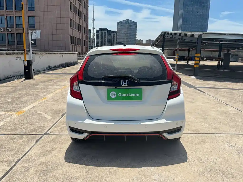 Photo 4 - Honda Fit