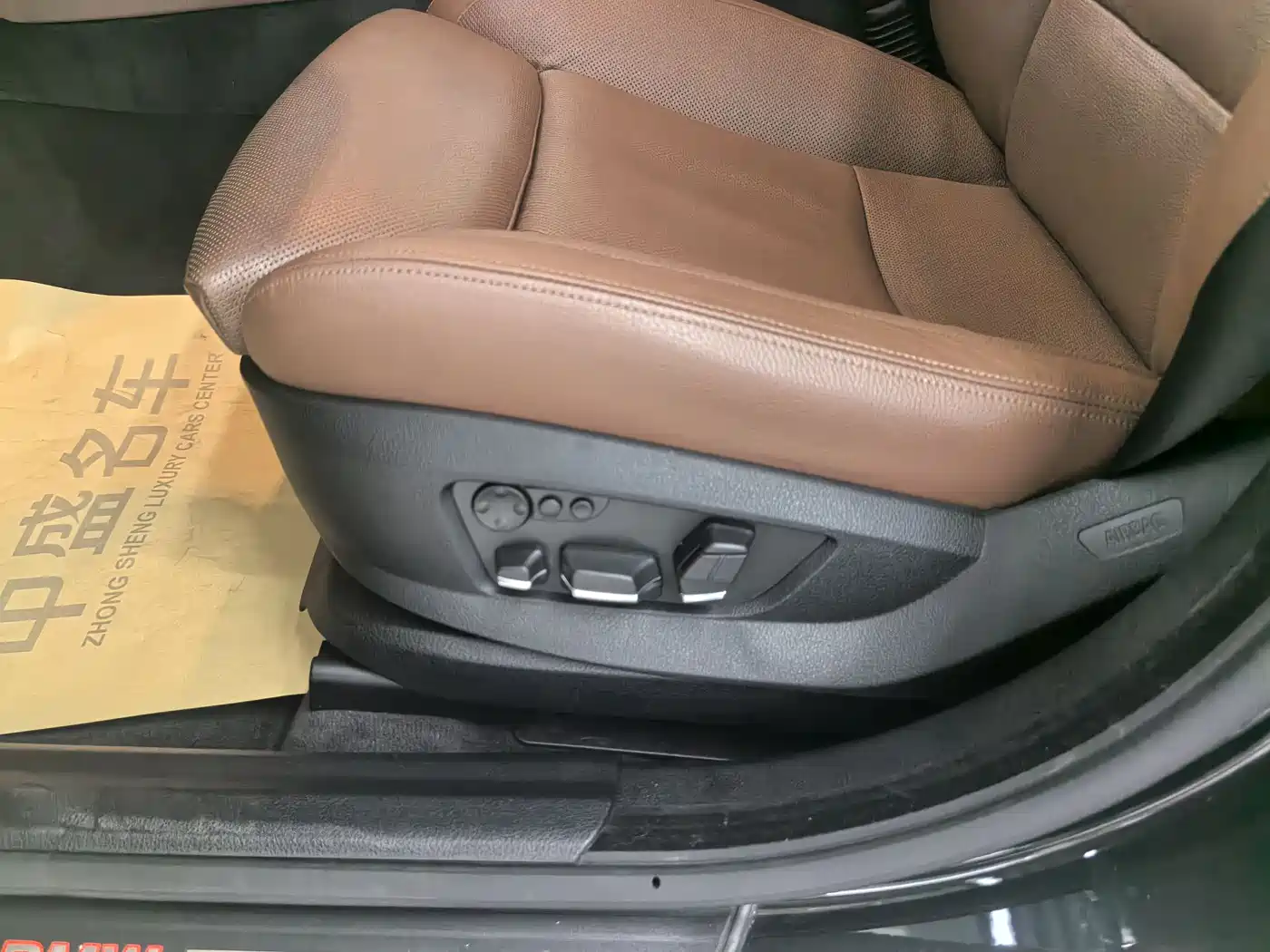 BMW 5 Series GT 2011 535i xDrive Luxury Model фото 16