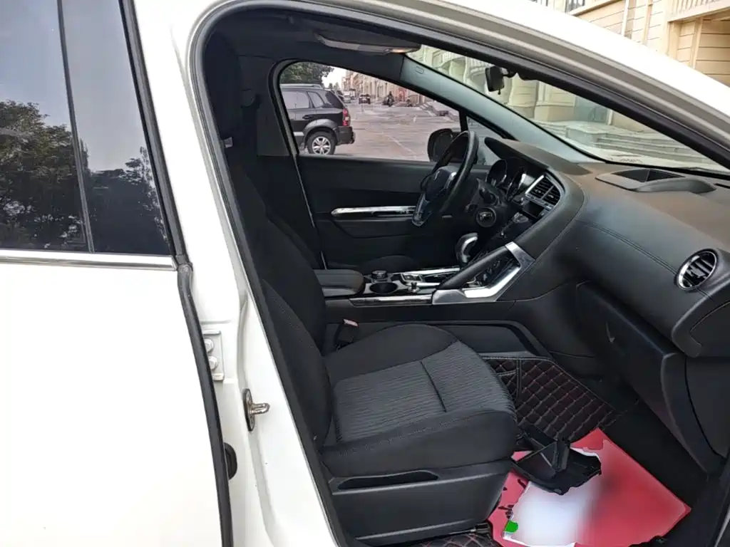 Photo 25 - Peugeot 3008